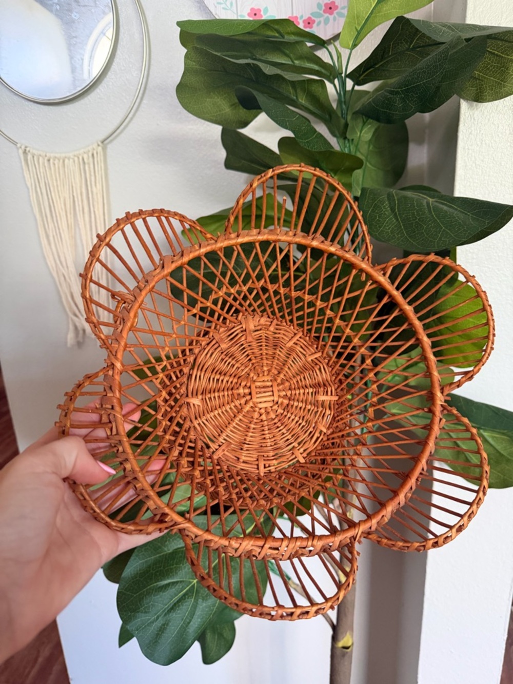 Scalloped Wicker Flower Wall Hanging Basket Cottagecore Home Decor Basket Floral